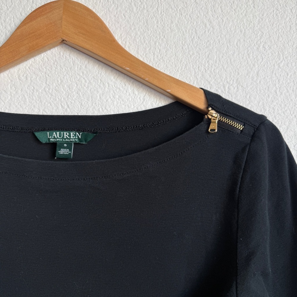 Lauren Ralph Black 100% Cotton Minimalist Zip Shoulder Top Women’s Size Small - Picture 2 of 4